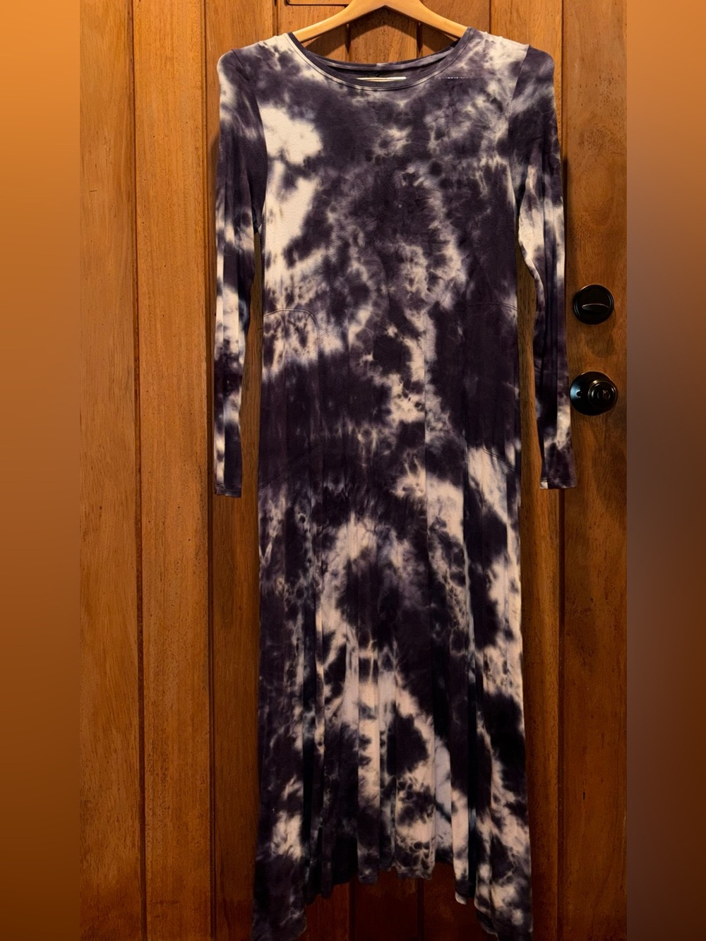 Natural Life Tie-Dye Long Sleeve Maxi Dress - Navy & White - Picture 2 of 3